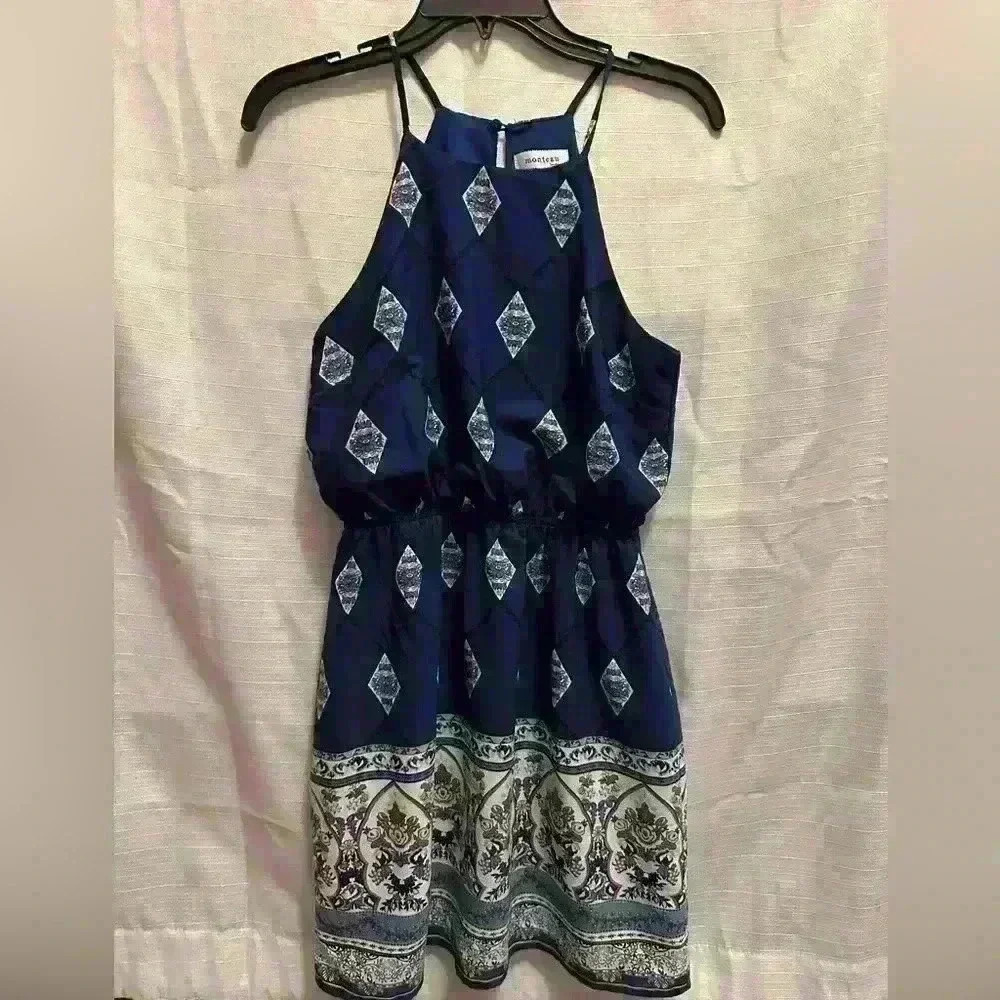 Monteau woman’s S dress